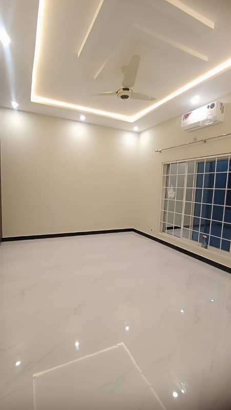 4 BEDROOMS UPPER PORTION IS AVAILABLE FOR RENT IN I-8 ISLAMABAD. 5