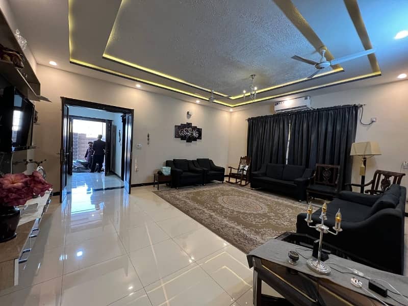 To sale You Can Find Spacious Prime Location House In Shaheen Housing Scheme 4