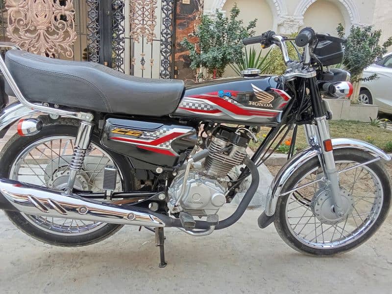 HONDA CG 125 2024 4