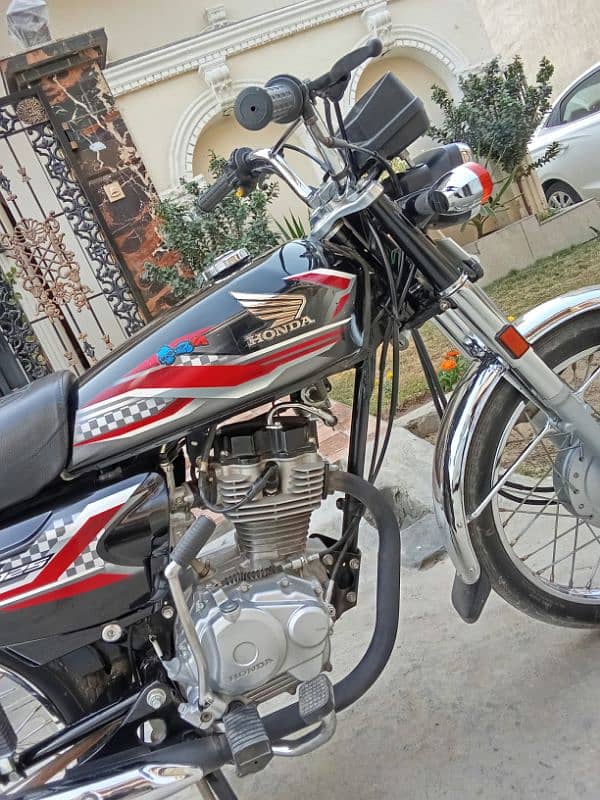 HONDA CG 125 2024 8