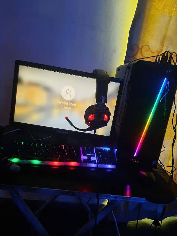 RGB gaming pc, orignal samsung monitor, gaming rgb headset FOR SALE! 2