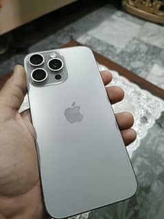 iPhone 15 pro max natural titanium JV 256 gb