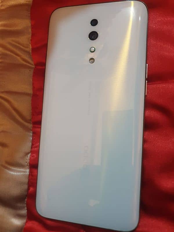 Oppo Reno Z 8/256 0