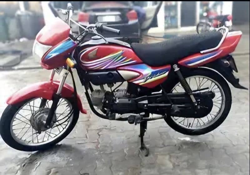 Honda 100 Prider Red 4