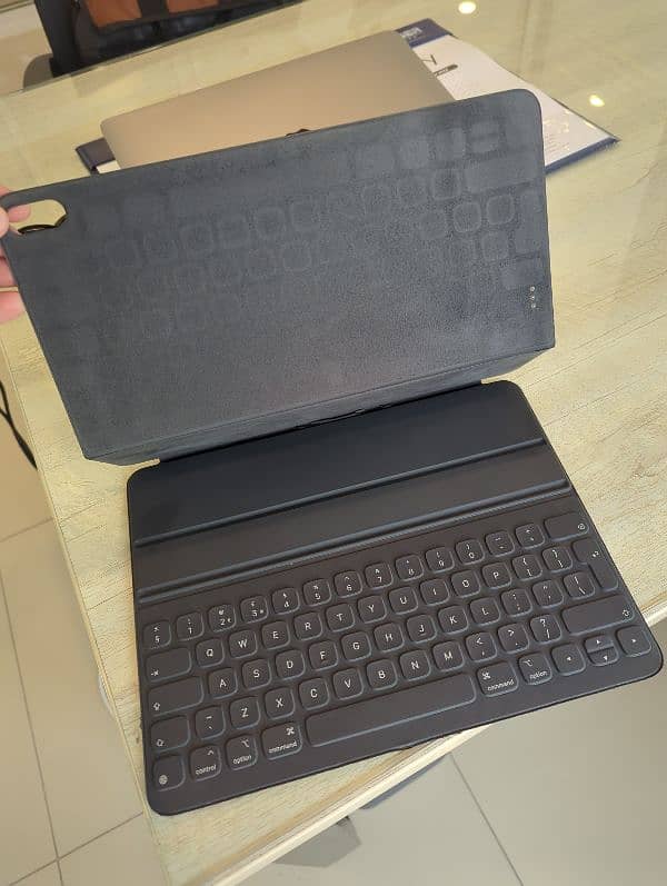 original apple folio keyboard case for ipad 12.9 3rd gen 0