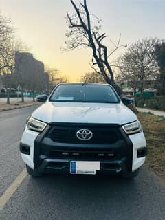 Toyota Hilux Revo V 2019