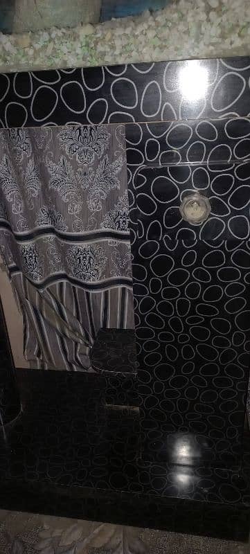 black Aqurium stand with head nd some accessories 4