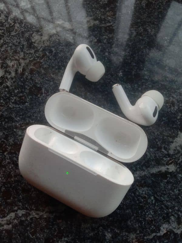 Air Pods Pro 2 4