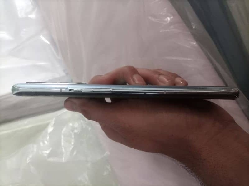 One Plus 9 Pro 5G For Sale Urgent 4