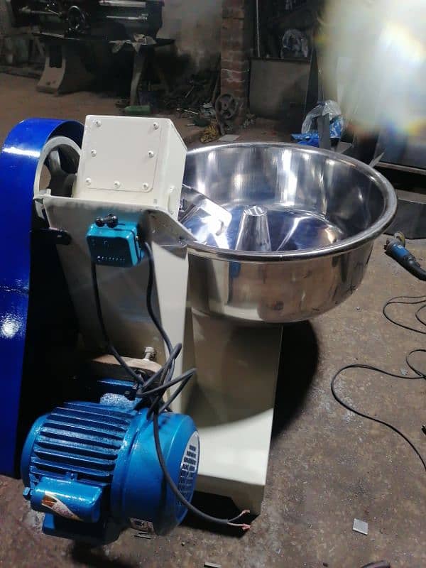 Atta machine /Dough machine / Flour mixer machine / Commercial mixers 7