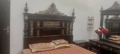 Bed set with Dressing and Showcase pure chinioti wood