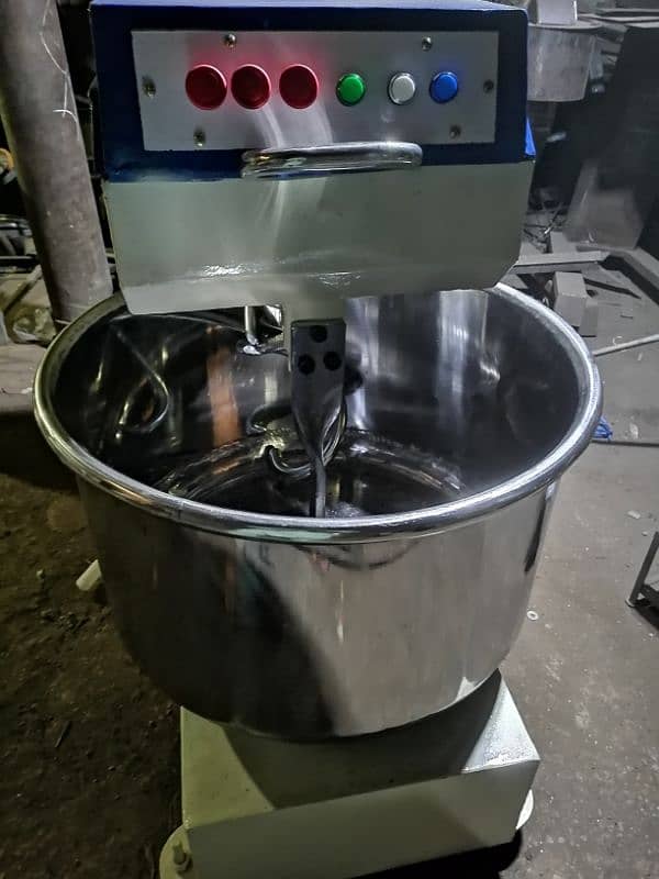 Flour mixer machine/Dough mixer machine /Atta machine /Dough machine 17