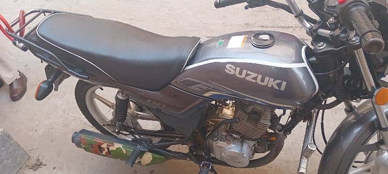 Suzuki GD 110 2