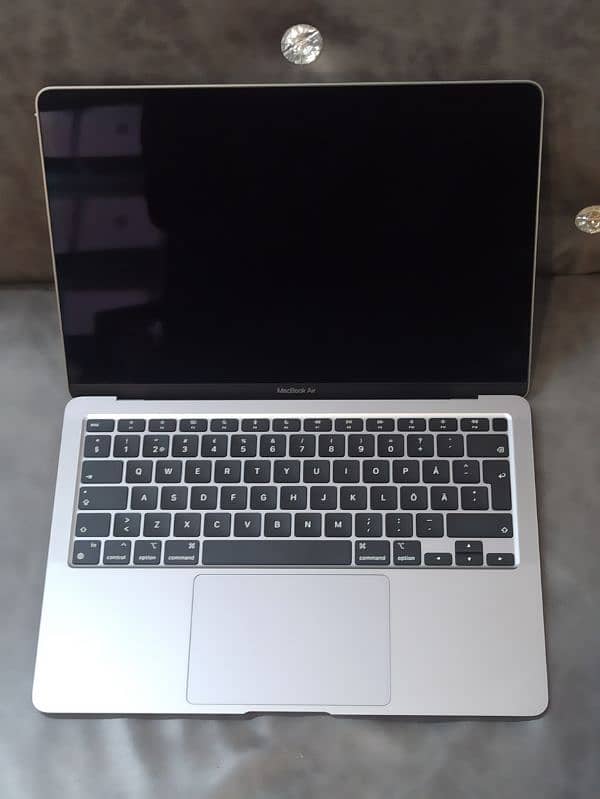 MacBook Air M1 8GB 256GB 1