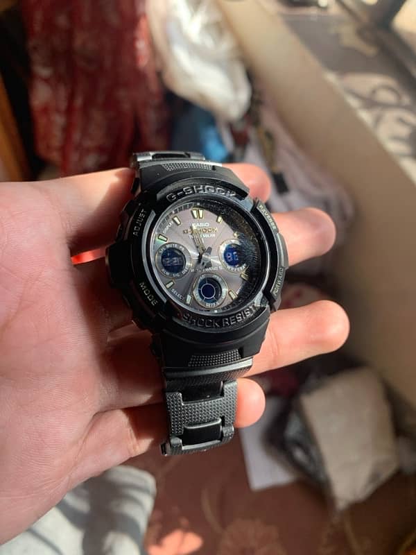 Casio G-Shock AWG-100 1