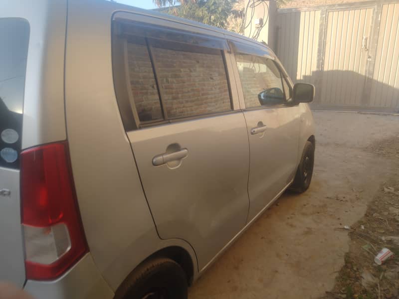 Suzuki Wagon R 2011 3