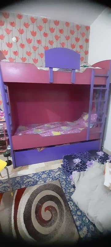 urgent sale children bunker & children study table set 0