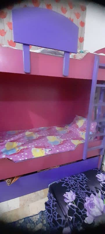 urgent sale children bunker & children study table set 1