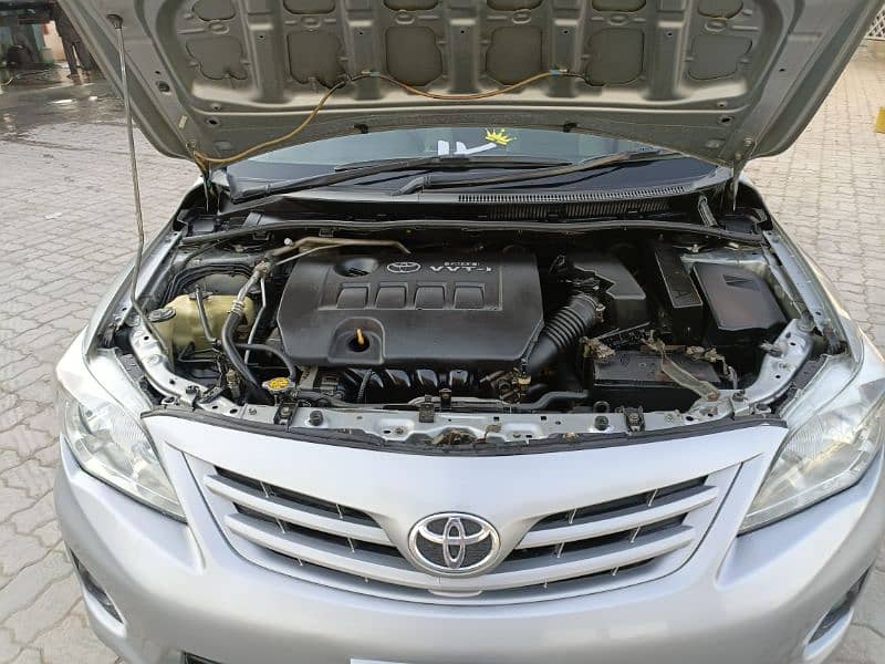 Toyota Corolla Altis 2013 11