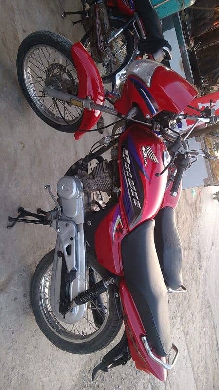 Honda Deluxe 125 2011 0