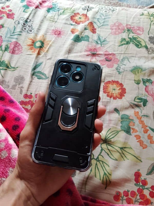 Tecno spark 20 (10/10 condition ha) no fault one hand use 5