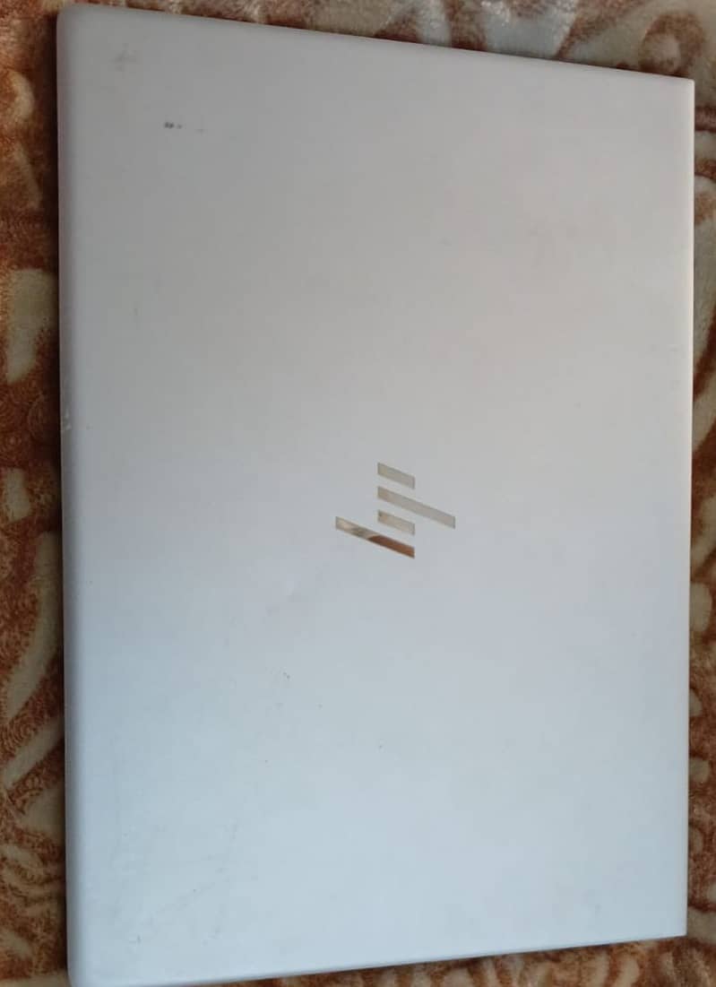 HP elitebook 840 G5 0