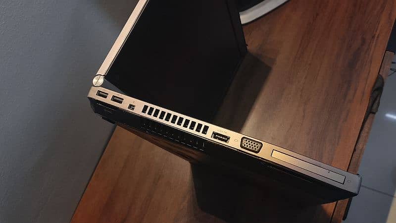 HP Elite Book i7 3 generation 12