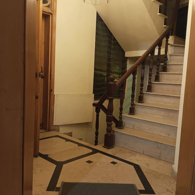 12 Marla upper Portion For Rent In Johar town 8