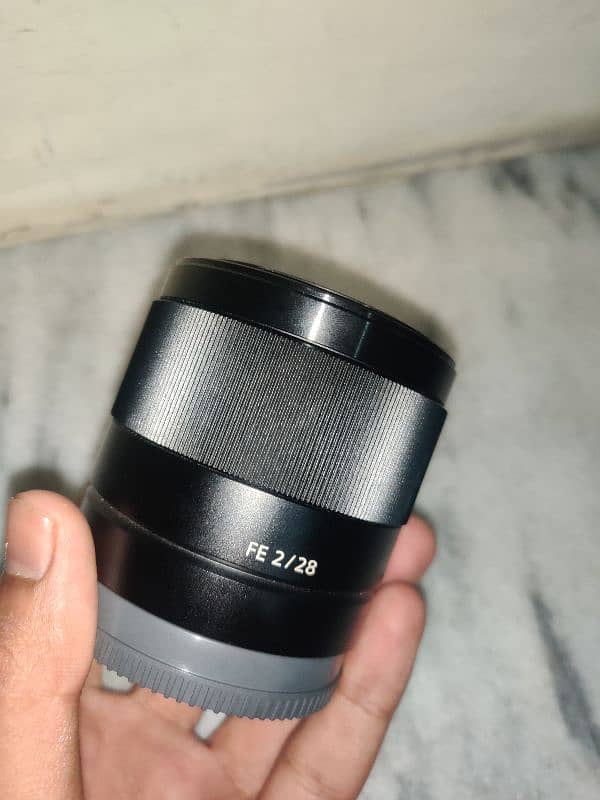 Sony 28 mm f2 for sale 2