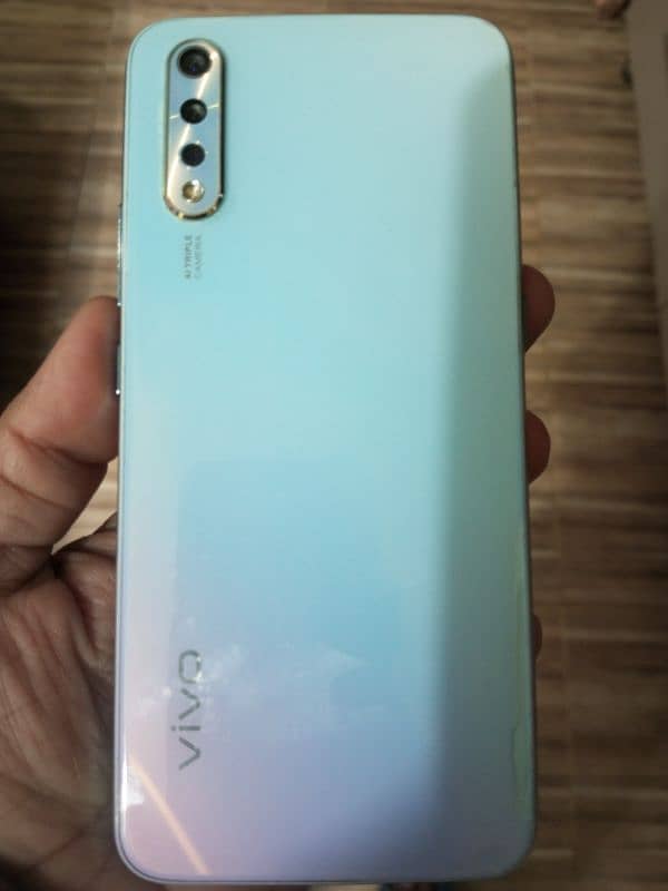 VIVO S1 3