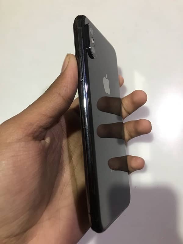 I phone xs (64gb) non pta urgent sale 0324/8529119 3