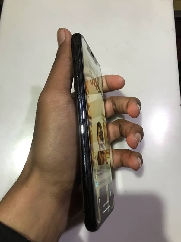 I phone xs (64gb) non pta urgent sale 0324/8529119 4