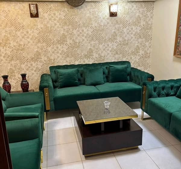 1450 Square Feet Flat In Chapal Courtyard Is Available For sale 13