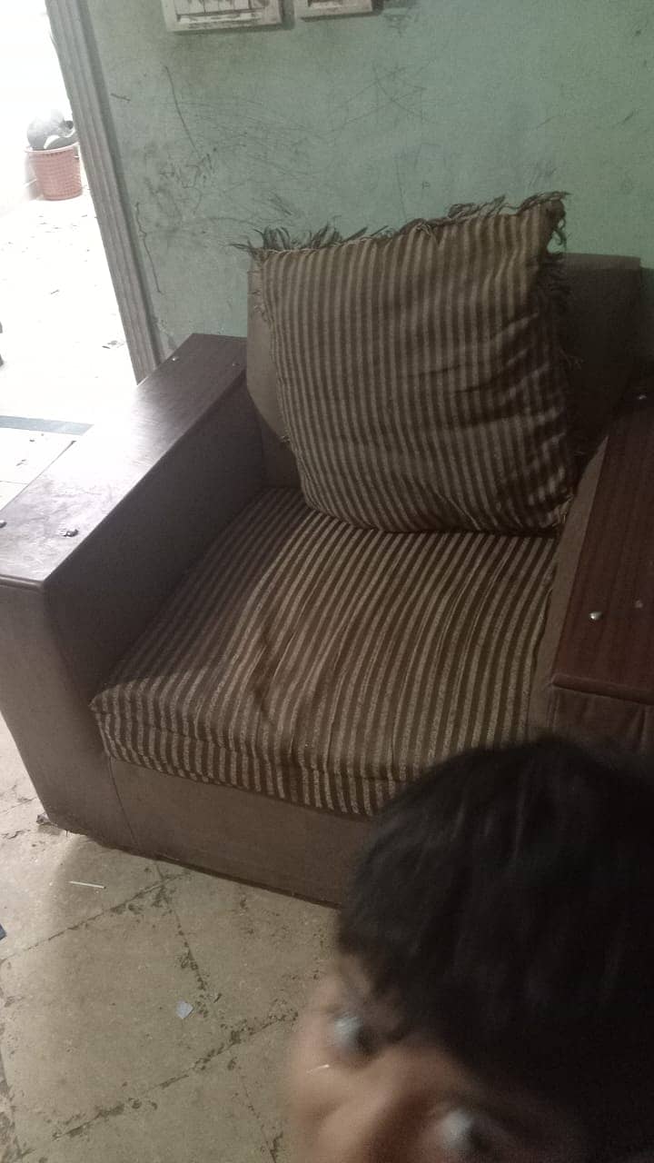 3 2 1 sofa for sale, number 03241044250, location tajpura 1