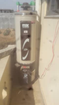 Max electric & gas geyser for sale