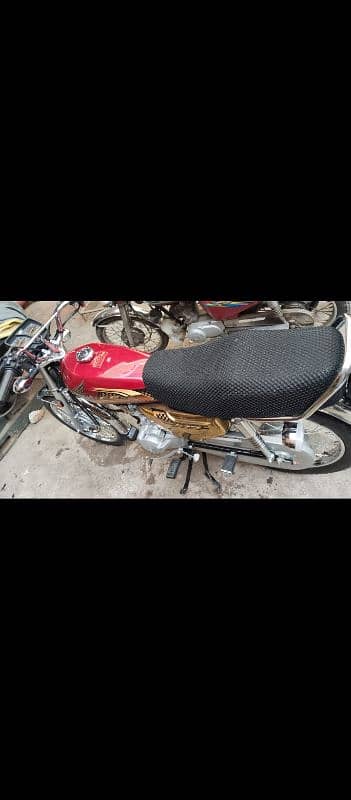 I am sale my new 125 5