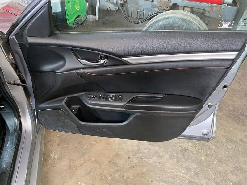 Honda Civic Oriel 2018 1