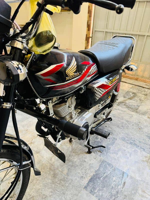 Honda CG125 0