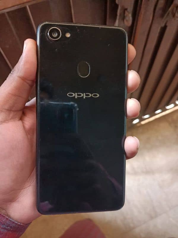 OPPO f7. . . . (4/64) 1