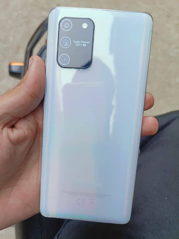 Samsung S10 lite 6