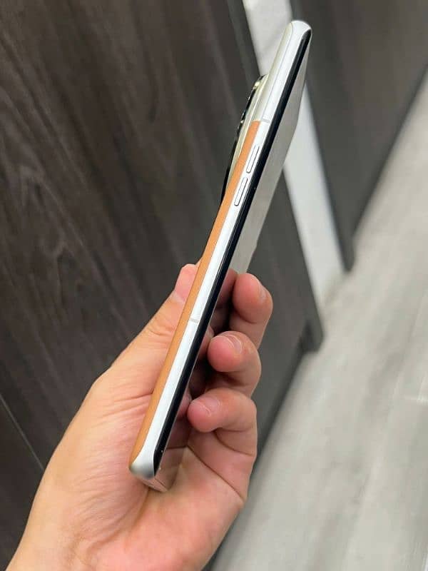 Oppo find x6 pro 16 256 gb non pta 7