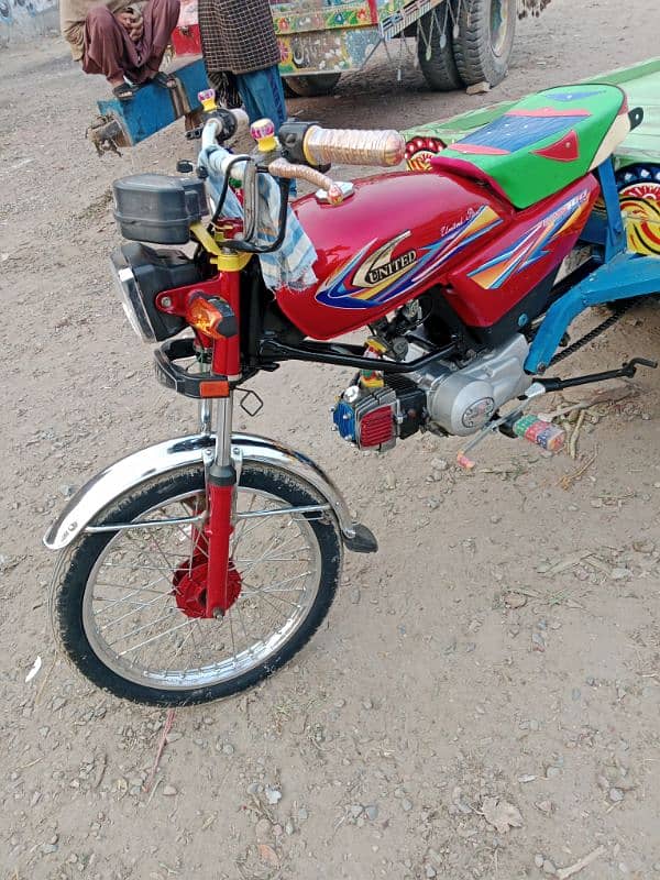 United 100 cc new Raksha khanewal  the Patta new condition 0