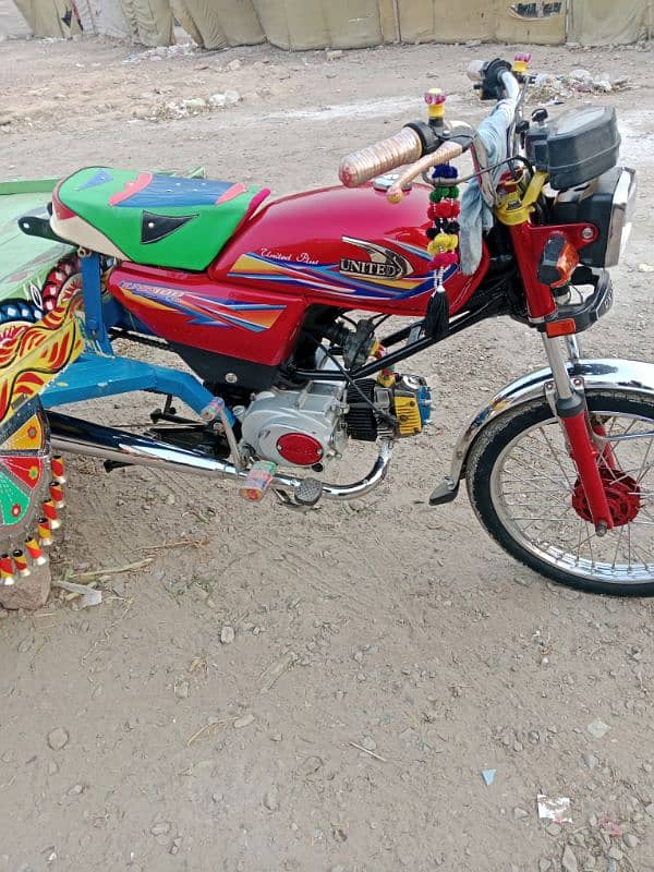 United 100 cc new Raksha khanewal  the Patta new condition 4