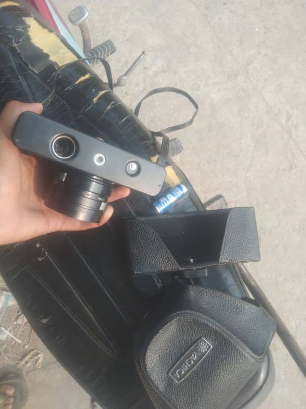 urgent sale camera 7