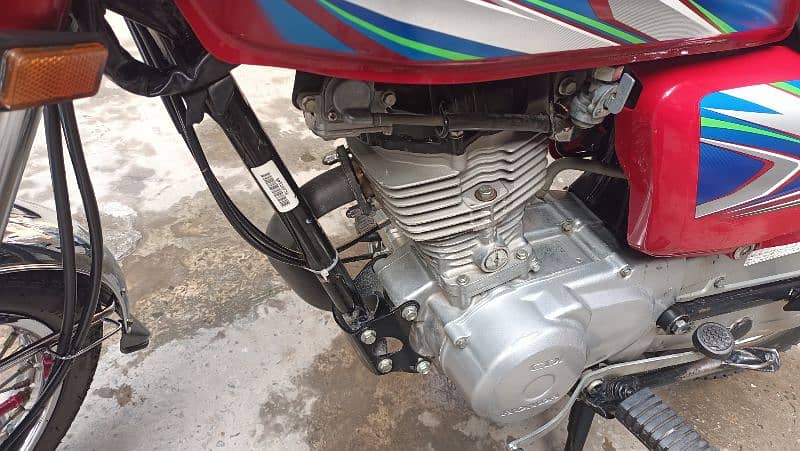 Honda 125 Best Condition Total Genuine First User 9/10 Condition 3