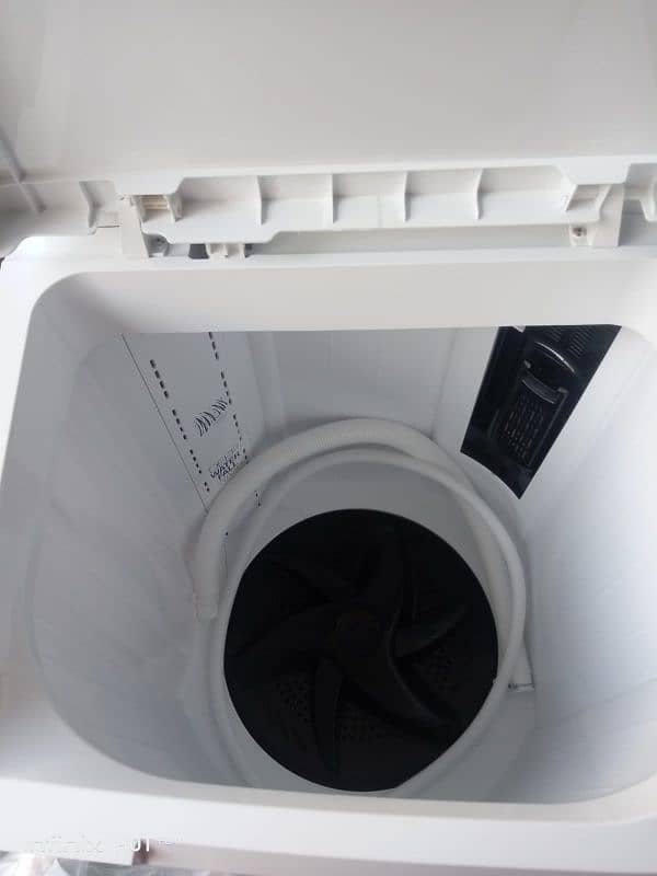 Dawlance Washing machine 3