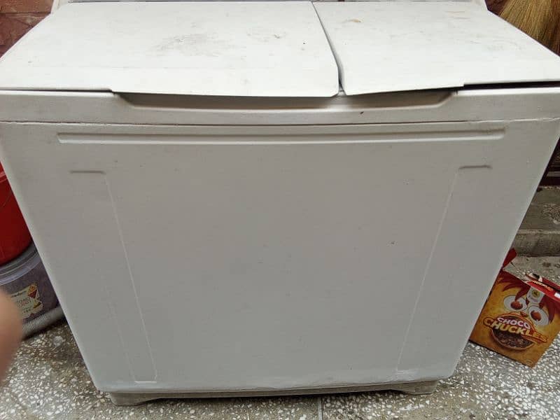 Haier Washing machine and dryer slightly used. 0