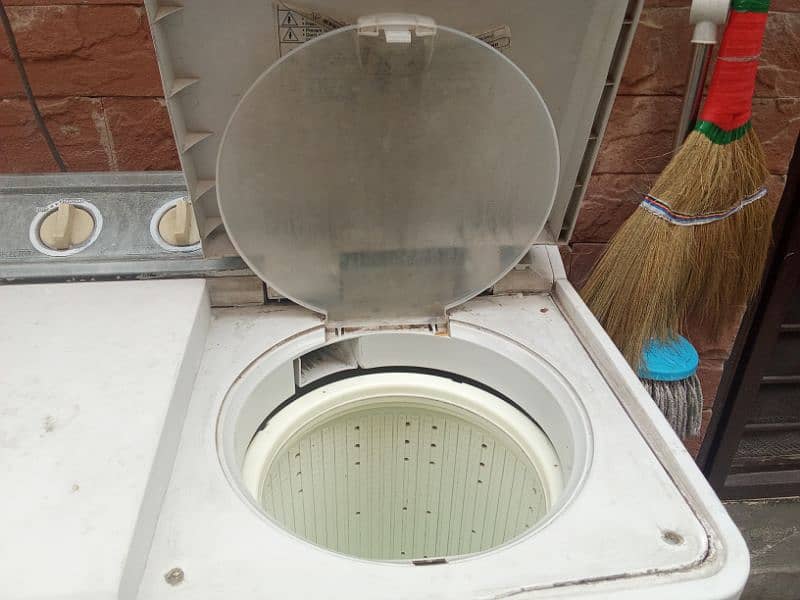 Haier Washing machine and dryer slightly used. 2