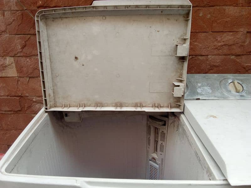 Haier Washing machine and dryer slightly used. 3