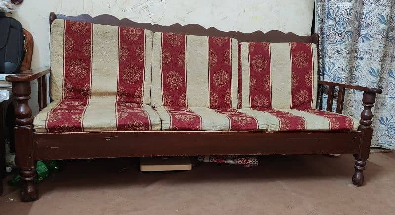 5 seater sofa used condition 1